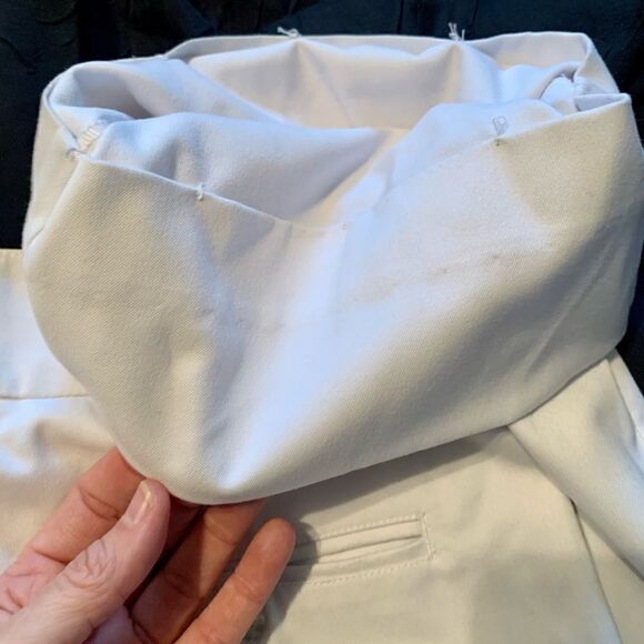 Izod Coastal Grandma Pants - Picture 3 of 8